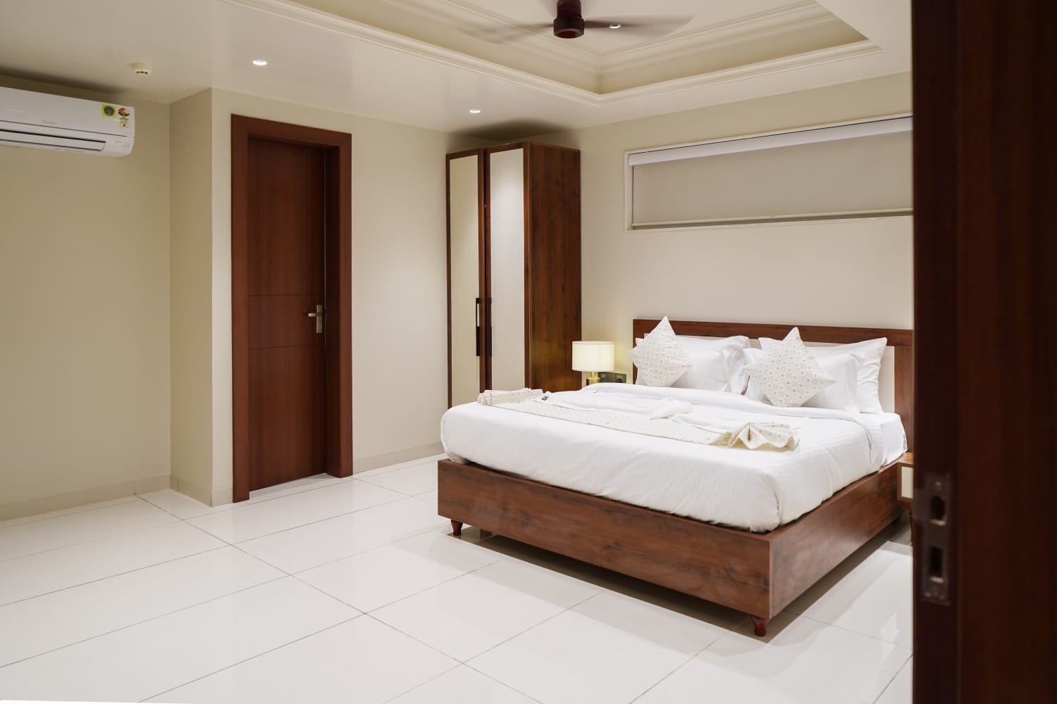Suite Room at Hotel Kashi Courtyard